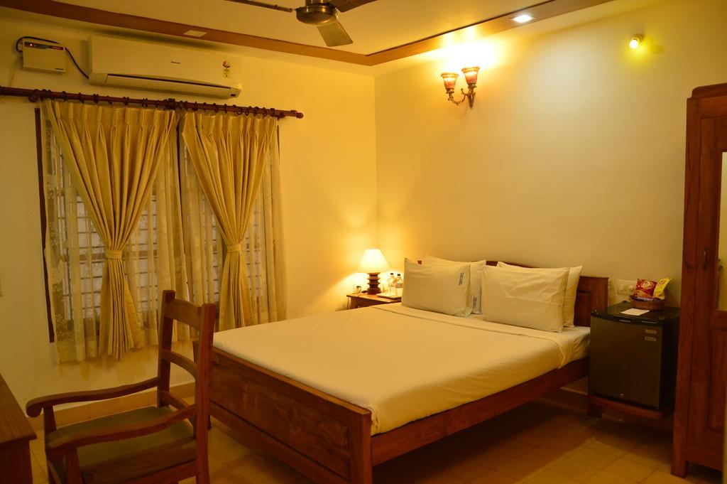 Cours Chabrol Hotel Pondicherry Ruang foto